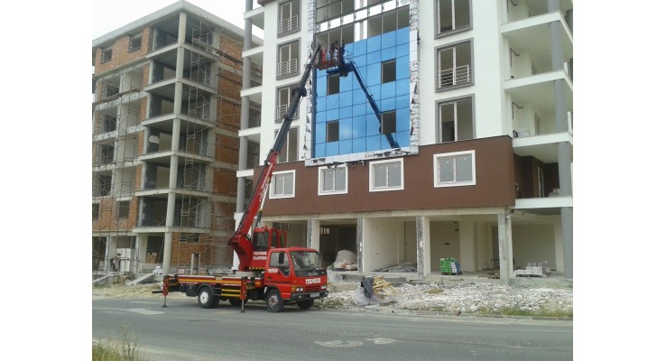 Kapaklı da sepetli vinç ile cam montajımız