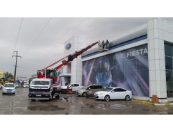 Çorlu Ford bayisi sepetli vinç reklam uygulaması tabela montajımız